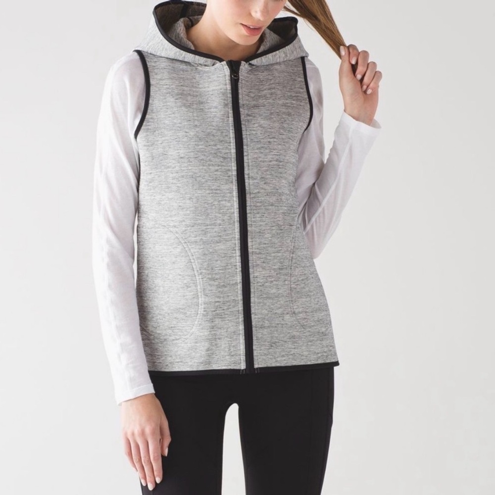 Lululemon Insculpt Vest Spacer Hooded Reversible Fabric Heathered Gray